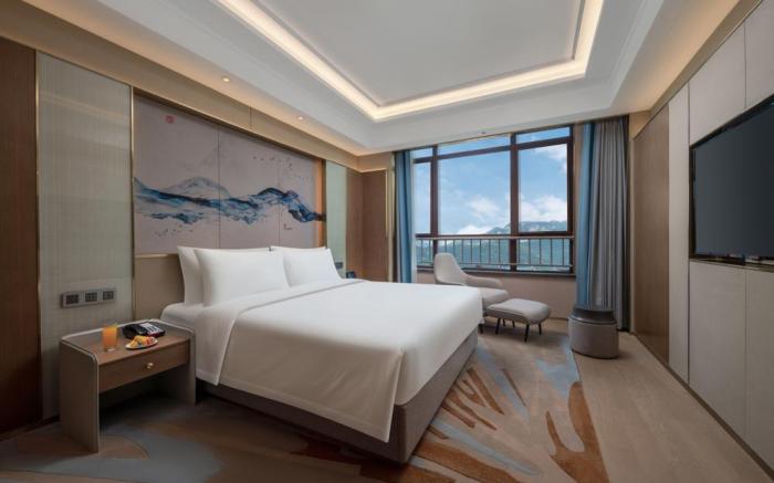 Grand New Century Tianpinghu Taishan
