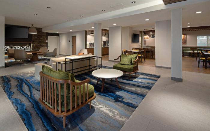 Fairfield Inn & Suites Seattle Sea-Tac Airport