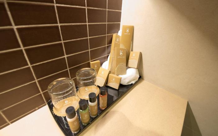 HOTEL GALLERY 67