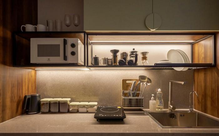 The Urban Resort:Modernist Studio 1B by Circadian