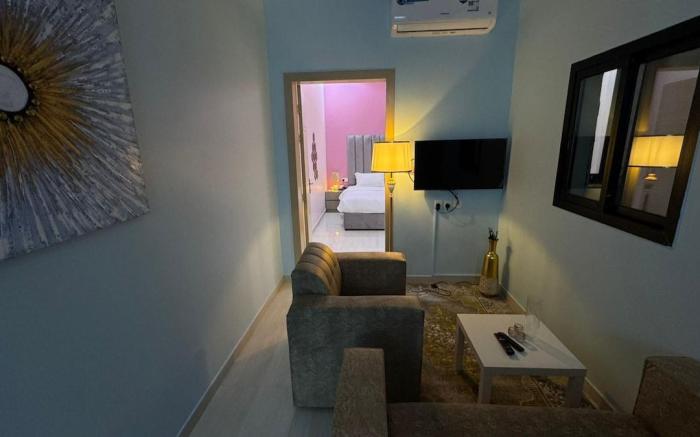 IS 18 Pink apartment with 2 beds