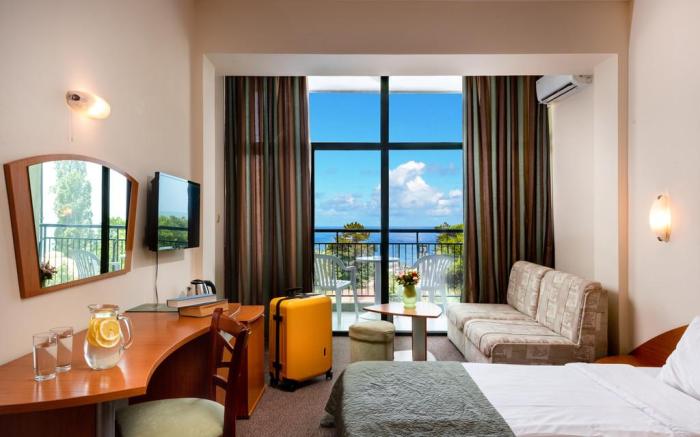 Palm Beach Hotel