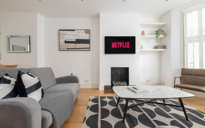 Fulham Spacious & Luxe House w/ Parking & Garden