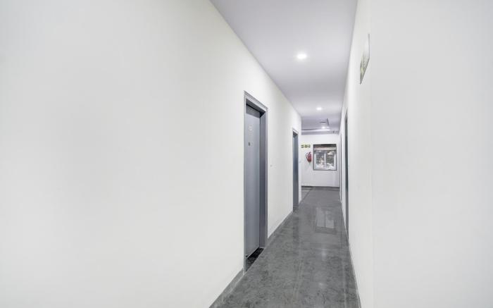 Super Townhouse Oak L B Nagar Metro Station