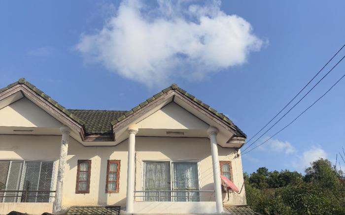 Country House by the Hills