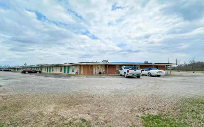 Shamrock Kings Inn By OYO Marked Tree I-555