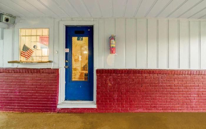 Shamrock Kings Inn By OYO Marked Tree I-555