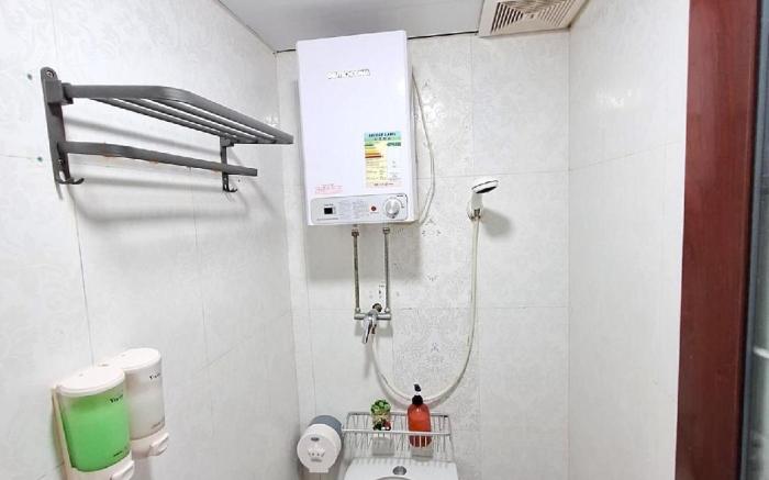 International Metro Guest House