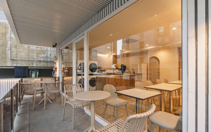 Hound Hotel NamChuncheon