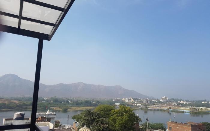 OYO 5715 Hotel King Mansion
