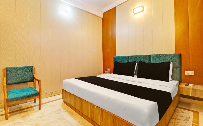 Hotel O Dolphin