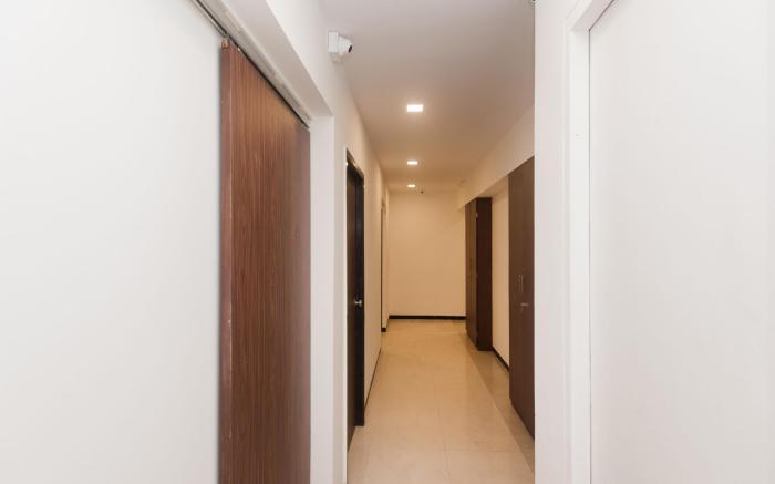 Vaccinated Staff - OYO 15717 RK Residency