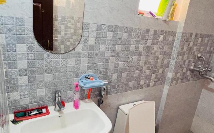 Vrindavan sector 17 Lucknow nearPgi& Medanta