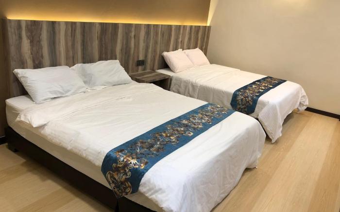 A1 homestay (shoplot)
