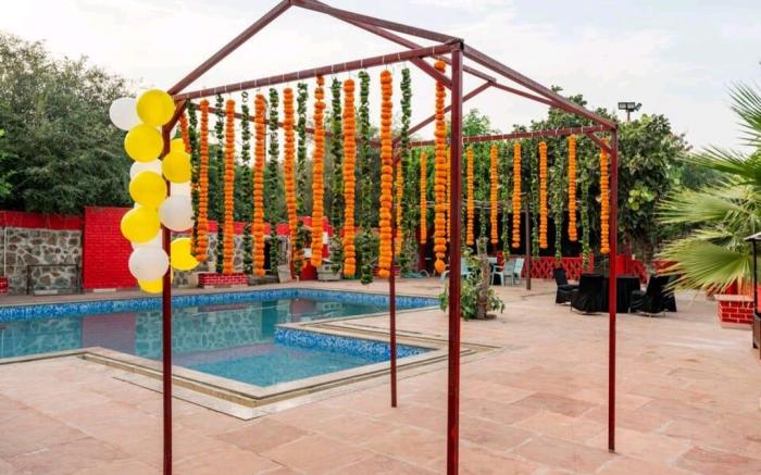 Private Farm house in Gurgaon 