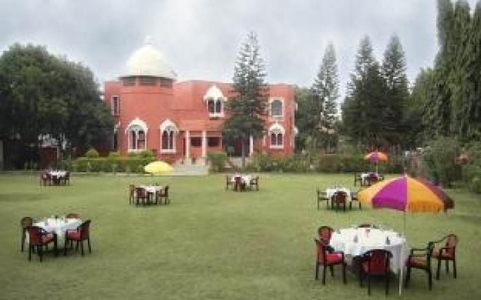 Oriental Palace Resort