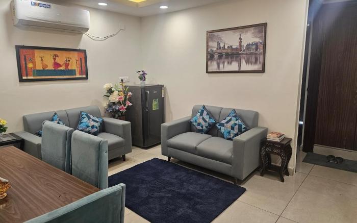 Ultra Luxury 1bhk Flat 1011 by Bliss Stay