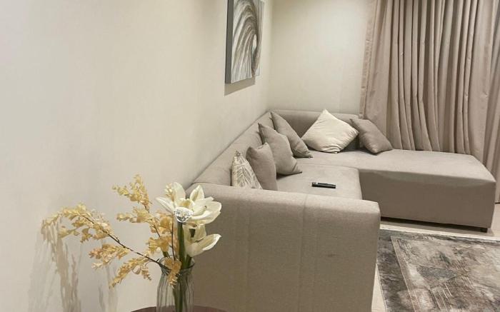 Distinguished Smart Entrance Apartment Almalqa 