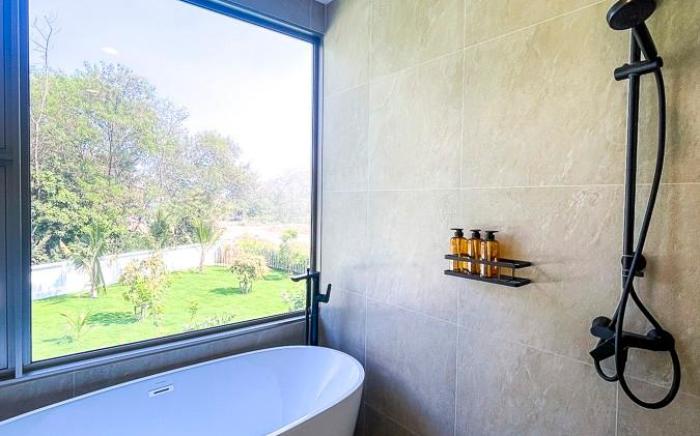 Luxury Pool Villa HUGE Garden w/ Kids Playground