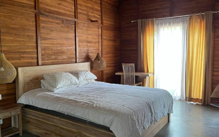 WOODEN VILLA