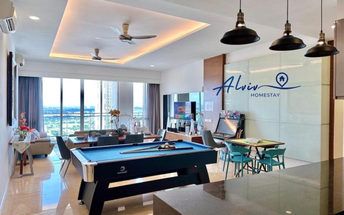 TheShore LUXURY 4+1BR Penthouse/8-12pax/Pool Table/DirectToMall/Jonker 10min