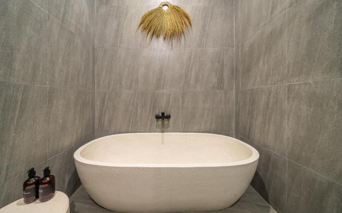 Balibay 3*Stunning VillawithPool near City Center!