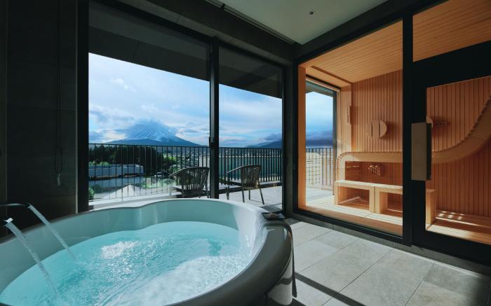 edit x seven  FUJI GOTEMBA