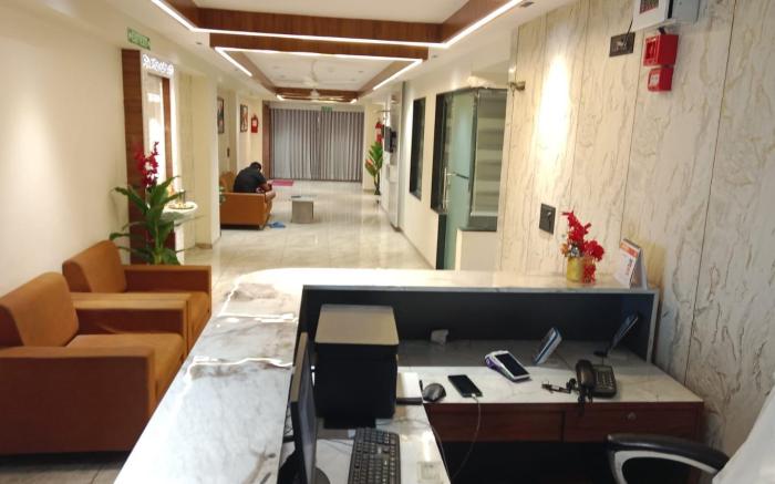 HOTEL DHARA