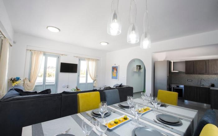 Sea&Sand luxury villa with private  pool by beach!
