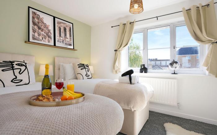 Hutton House - Close to City Centre
