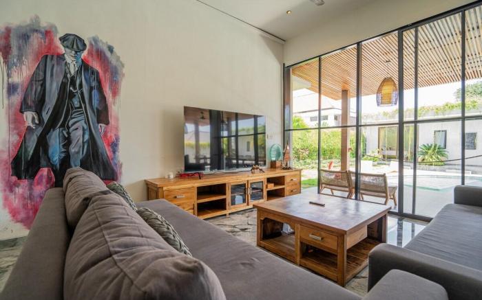 Villa Sunlight - 6BR Villa in Umalas