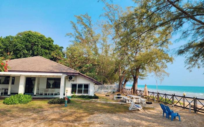 Rimhad Villa 4BR Maepim beachfront-Rayong