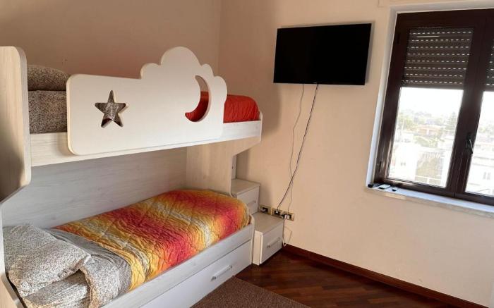 Cozy apartment Napoli with kitchen and terrace