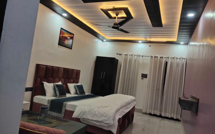 Super Hotel O Saraswati Palace