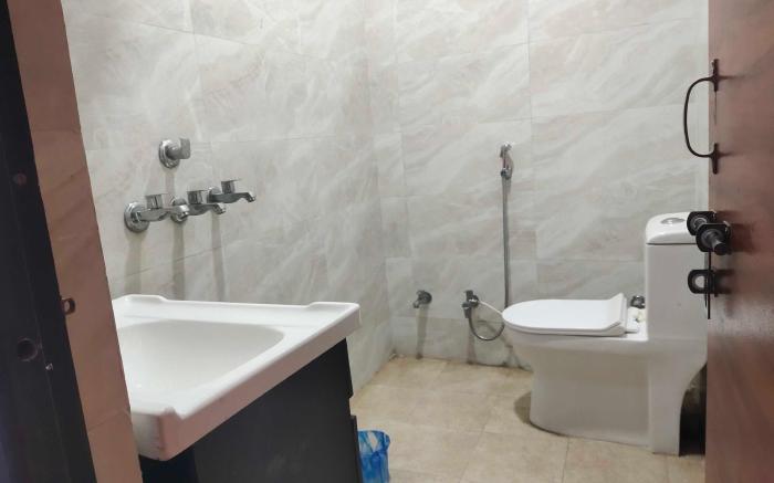 Super Hotel O Saraswati Palace