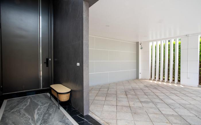 Villa Sky – Luxury 4BR Retreat