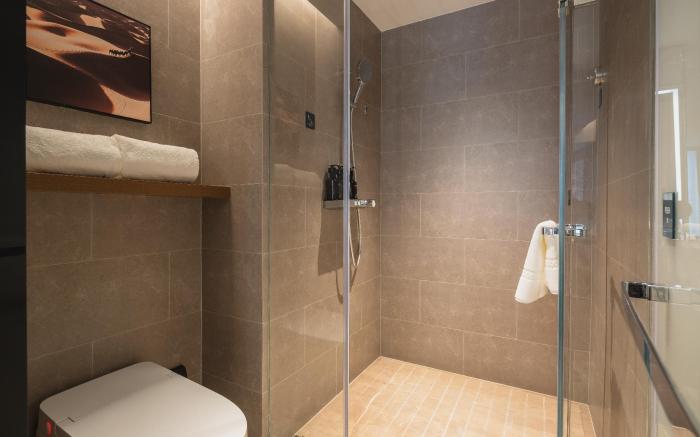 Atour Hotel Qingdao May Fourth Square City Government