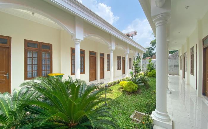 Raden Mansion Jember Urbanview