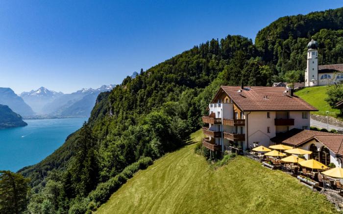 Hotel und Naturhaus Bellevue