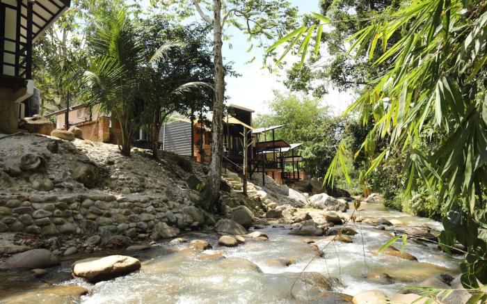 CASA DAMAI JANDA BAIK | RIVERSIDE TINY HOUSE