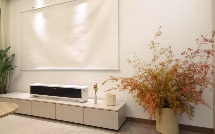 Cozy Apartment Located on the Grand Canel