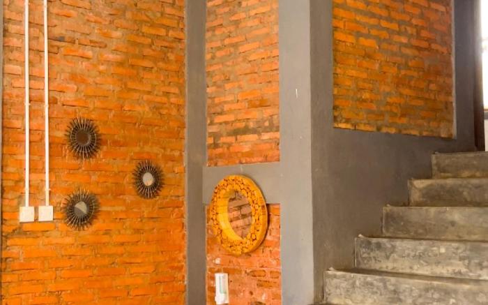 Brickstone by Nginapsini