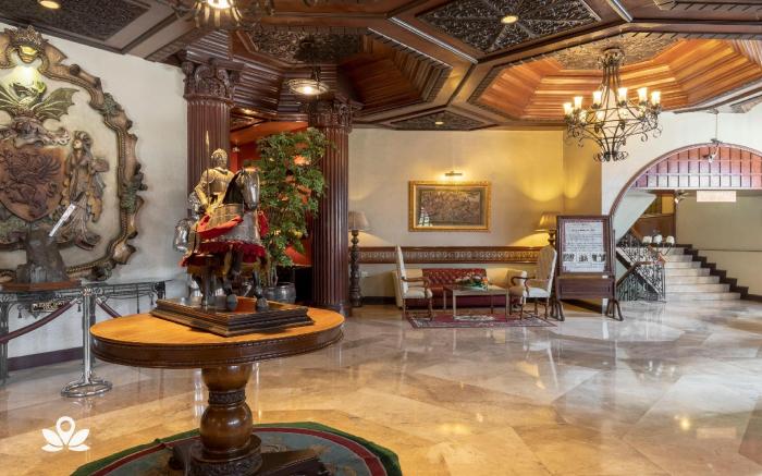 ZEN Rooms Camelot Hotel QC