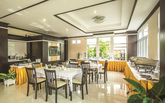 Excella Hotel