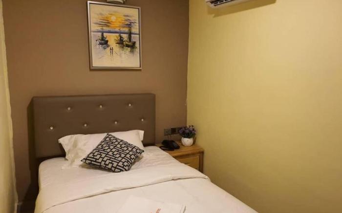 Enrich Hotel Setia Alam by uBook