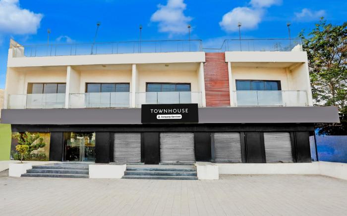 Townhouse GIR formerly Hotel Aditya