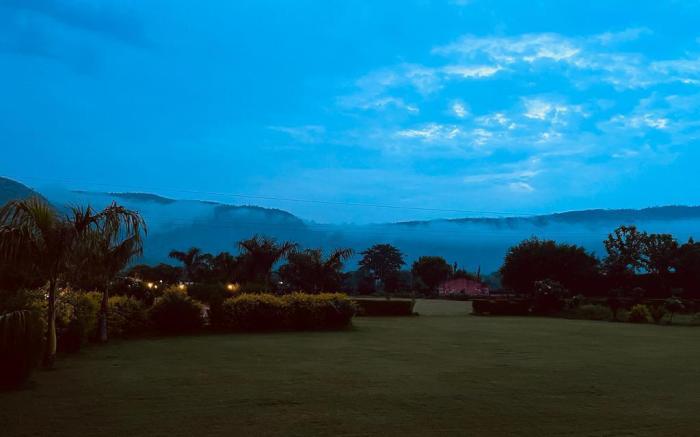 Dhawala Resort by Aamod 