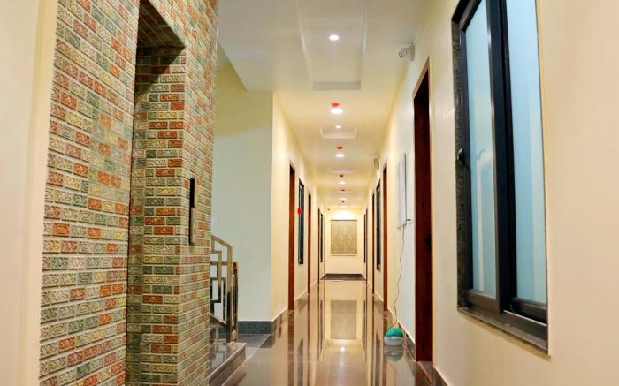 Hotel Tulsi Grand inn