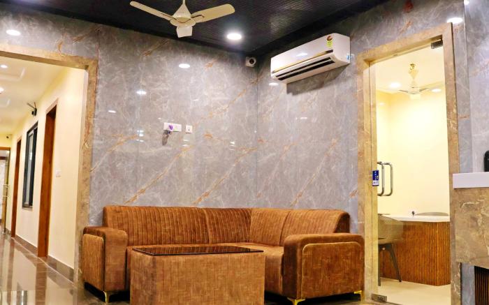 Hotel Tulsi Grand inn