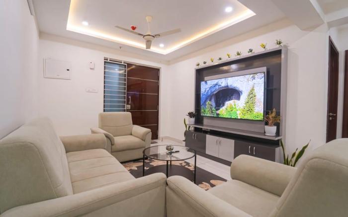 Luxurious 3bhk home stay with ORR view